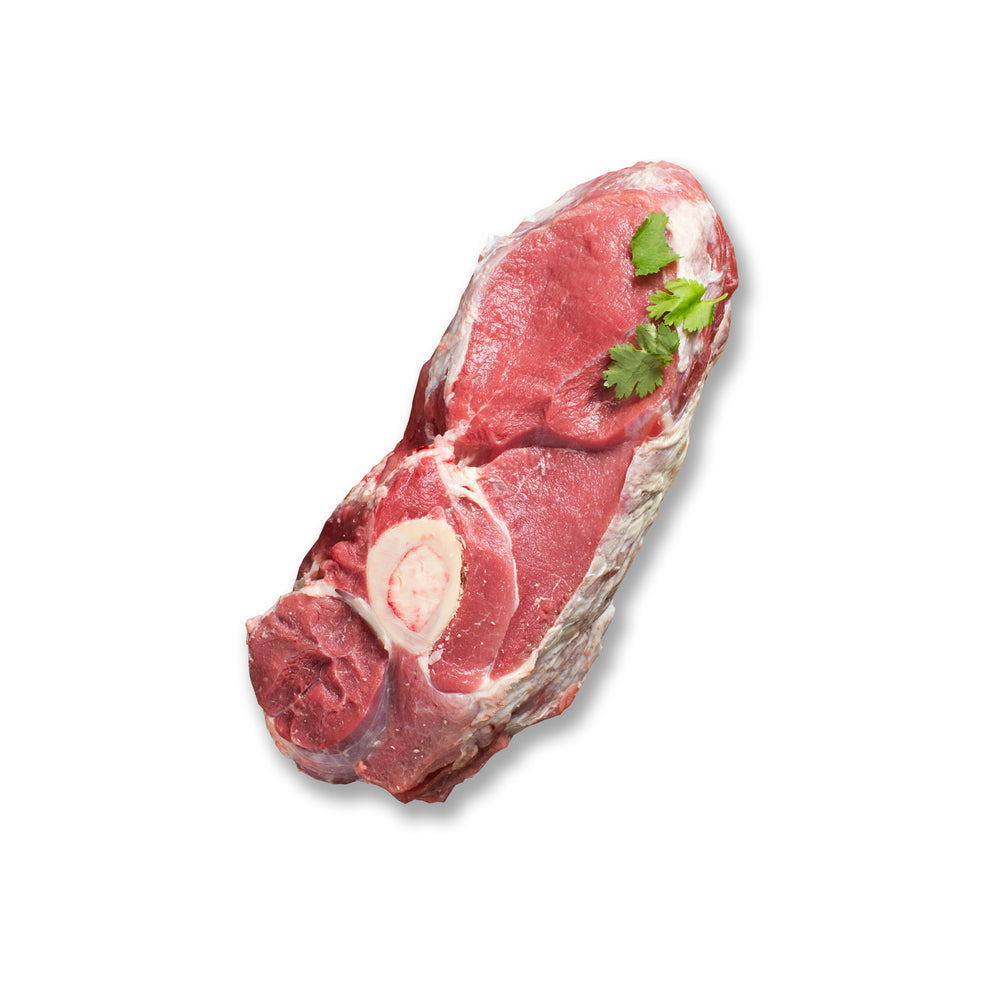 Single cut of Kentucky grass-fed Rose Veal chuck roast, perfect for slow cooking, pot roast, or braised dishes.